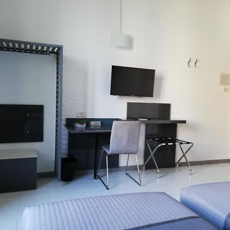 Bert Hotel Sesto San Giovanni Exterior photo
