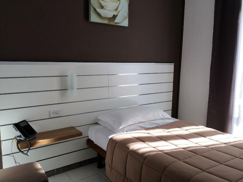 Bert Hotel Sesto San Giovanni Exterior photo