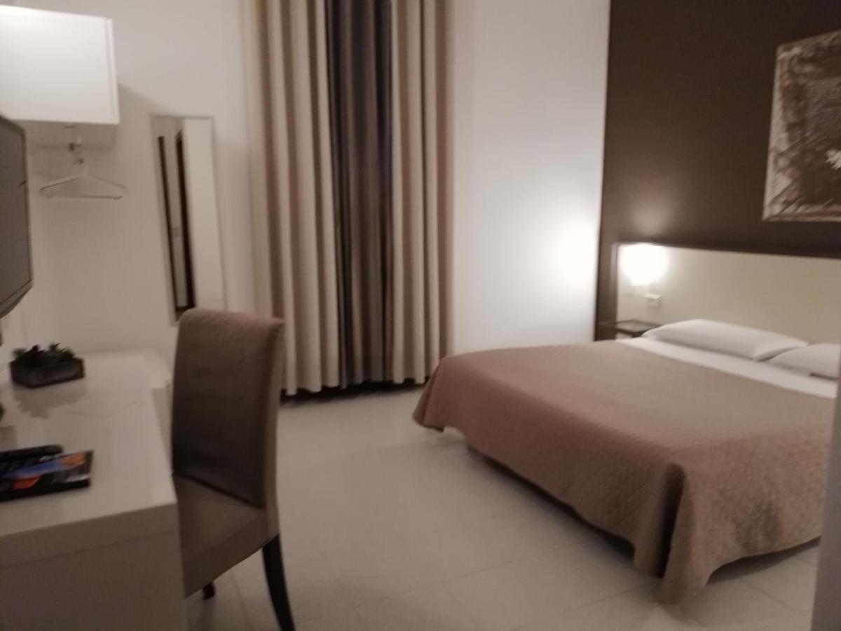Bert Hotel Sesto San Giovanni Exterior photo