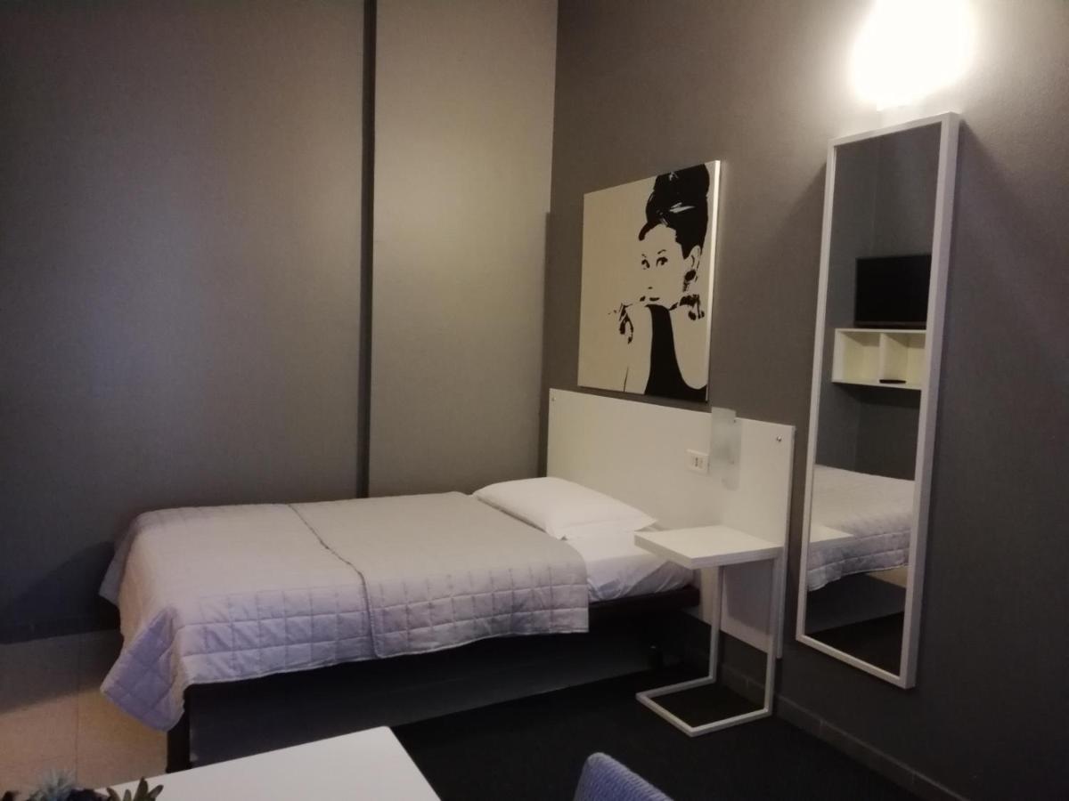 Bert Hotel Sesto San Giovanni Exterior photo